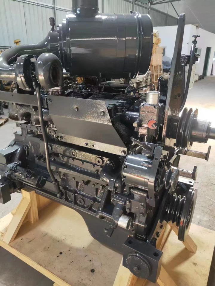 KOMATSU 6D125E - Engine for Excavator: picture 2 KOMATSU 6D125E - Engine for Excavator: picture 2