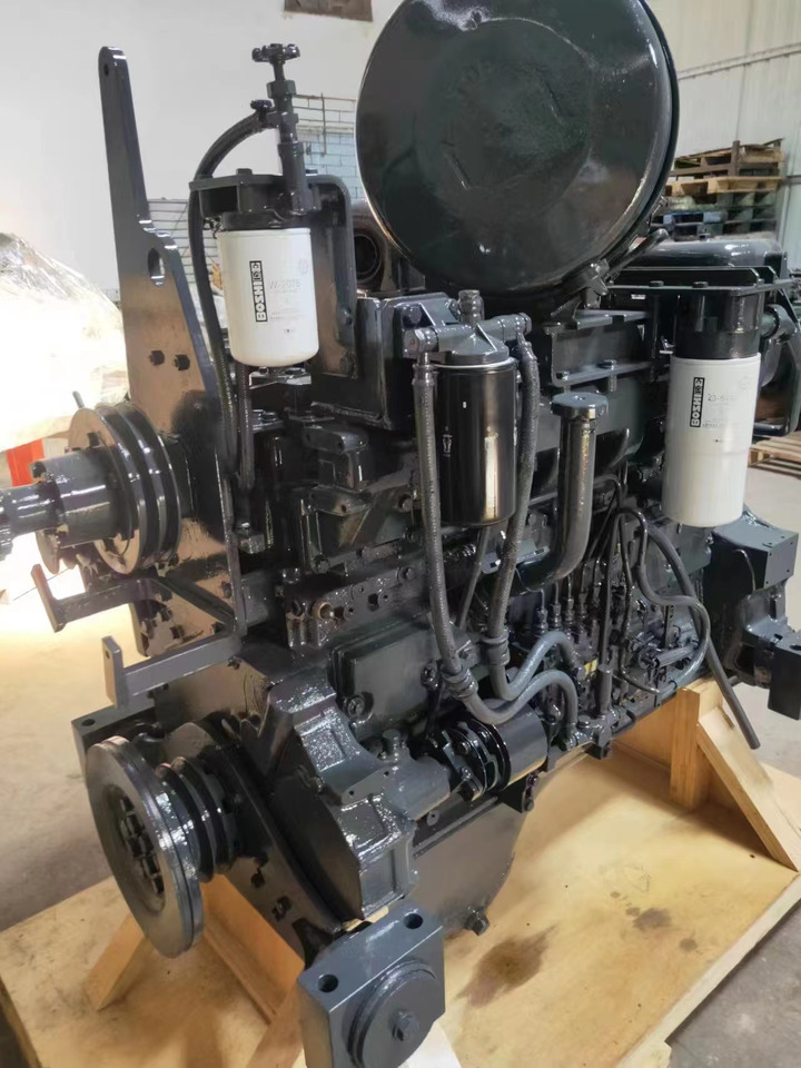 KOMATSU 6D125E - Engine for Excavator: picture 4 KOMATSU 6D125E - Engine for Excavator: picture 4