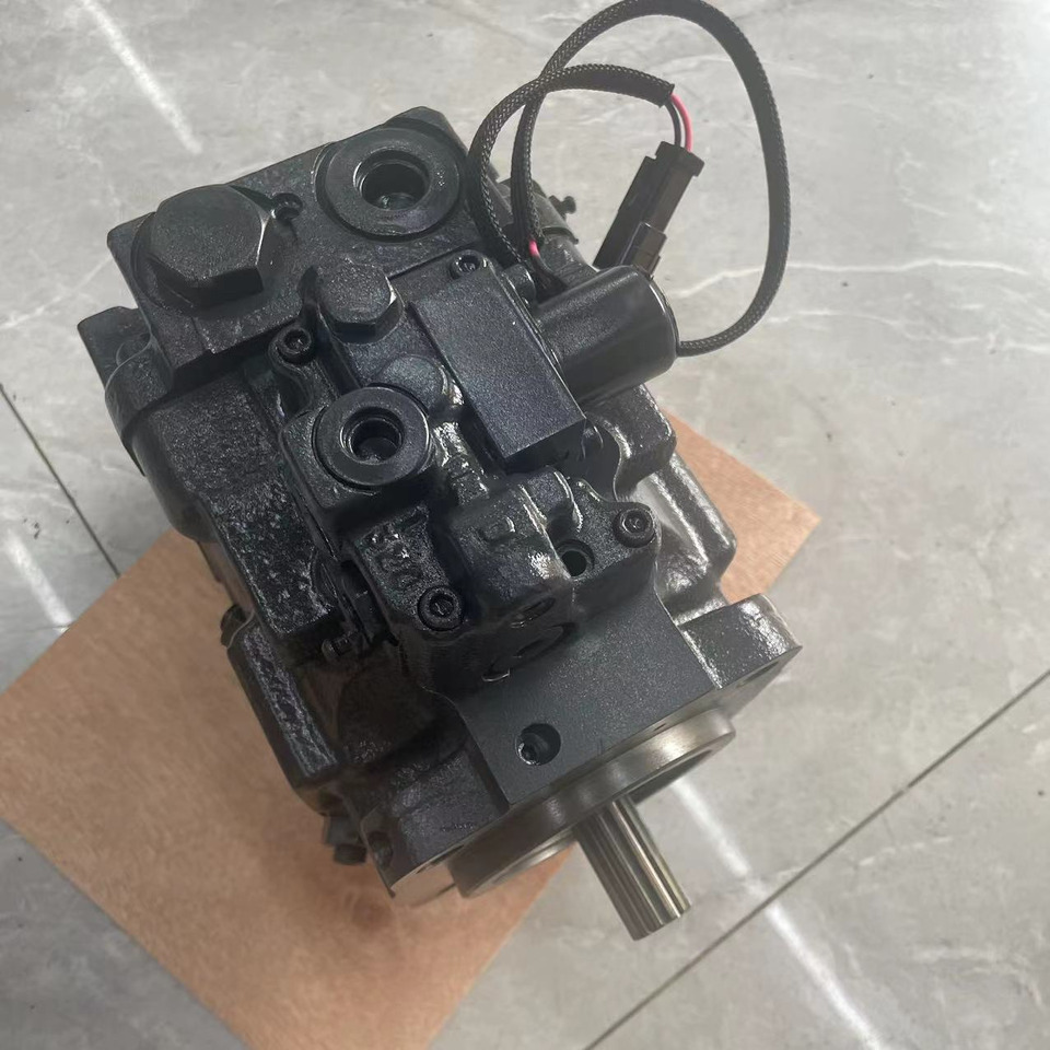 KOMATSU 708-1S-00240 - Hydraulic pump for Bulldozer: picture 2 KOMATSU 708-1S-00240 - Hydraulic pump for Bulldozer: picture 2