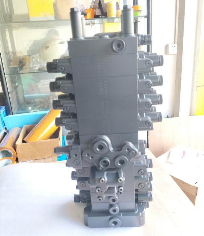 KOMATSU 723-29-51100 - Valve for Excavator: picture 1 KOMATSU 723-29-51100 - Valve for Excavator: picture 1