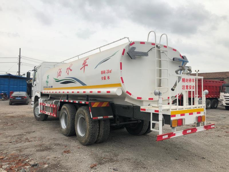 SINOTRUK 20 cubic meters tank - Tanker truck: picture 4 SINOTRUK 20 cubic meters tank - Tanker truck: picture 4