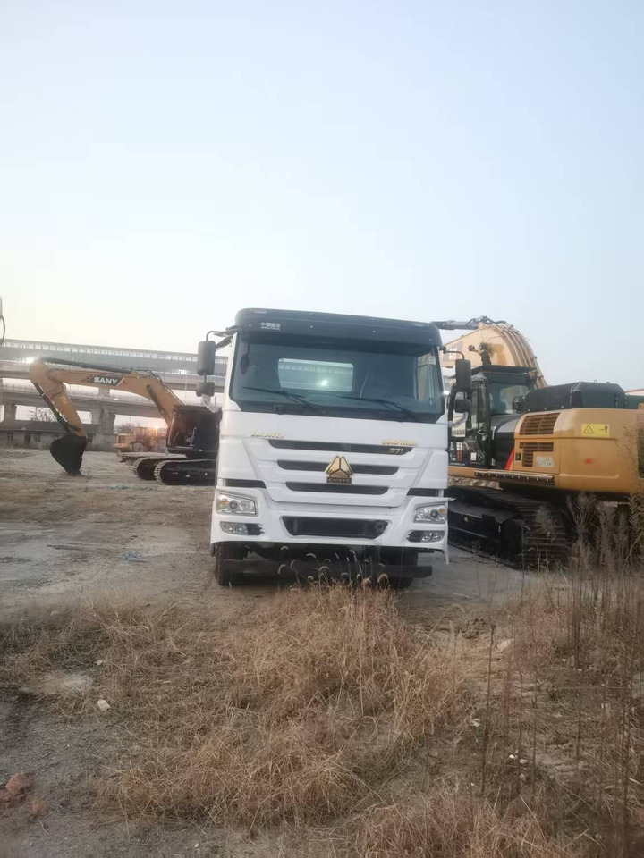 Tow truck SINOTRUK 6*4: picture 8 Tow truck SINOTRUK 6*4: picture 8