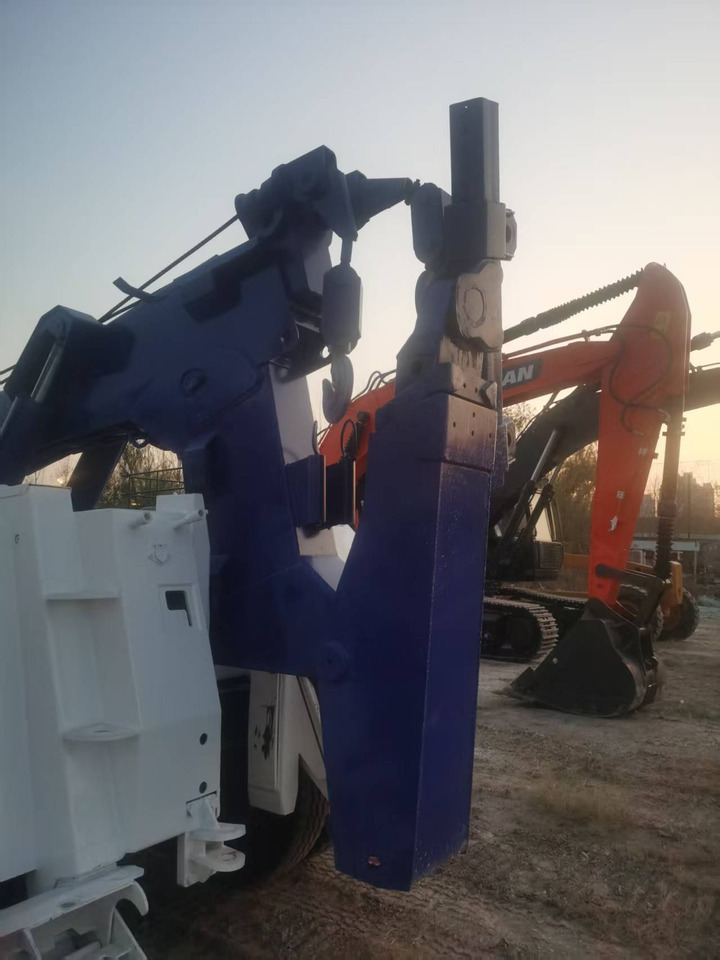 Tow truck SINOTRUK 6*4: picture 7 Tow truck SINOTRUK 6*4: picture 7