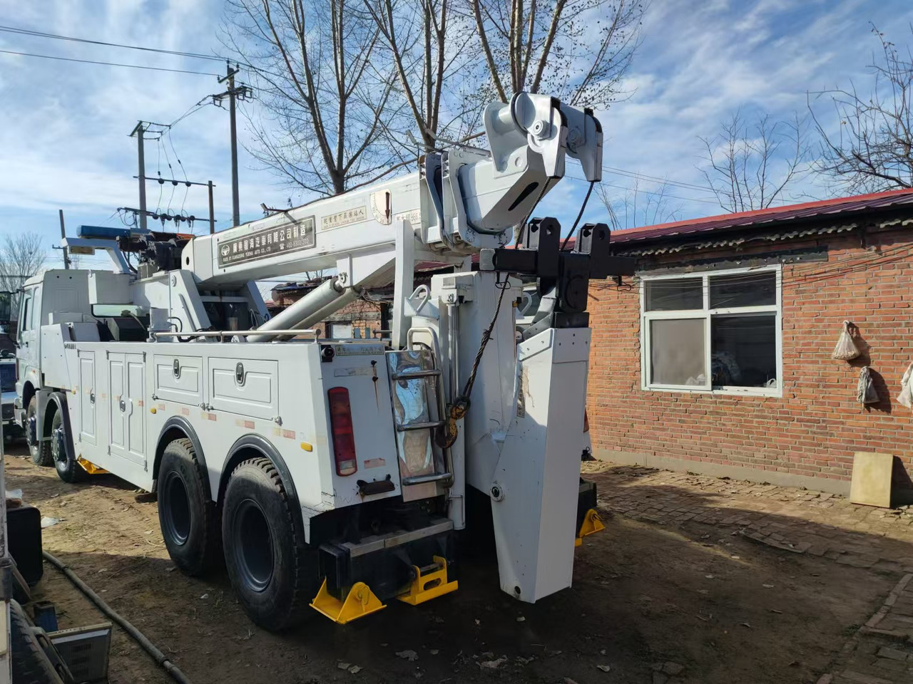 SINOTRUK 8×4,375HP - Tow truck: picture 4 SINOTRUK 8×4,375HP - Tow truck: picture 4