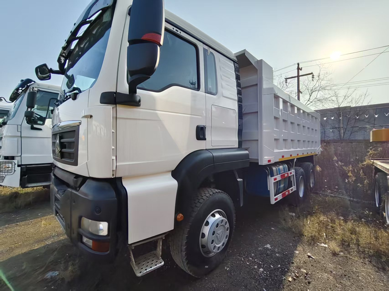 SINOTRUK HOWO TX371, 6×4 - Tipper: picture 2 SINOTRUK HOWO TX371, 6×4 - Tipper: picture 2