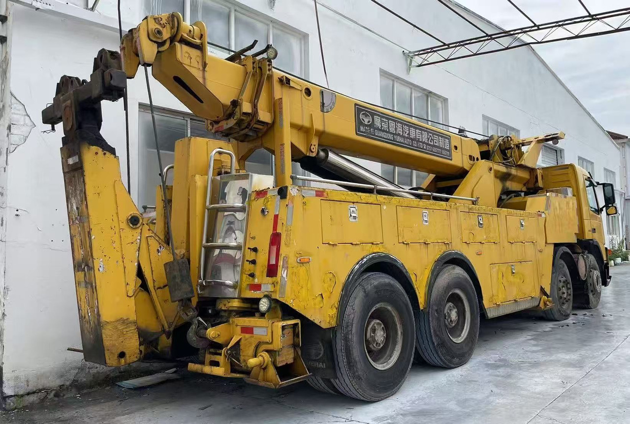 VOLVO VOLVO FM12,8×4 - Tow truck: picture 3 VOLVO VOLVO FM12,8×4 - Tow truck: picture 3