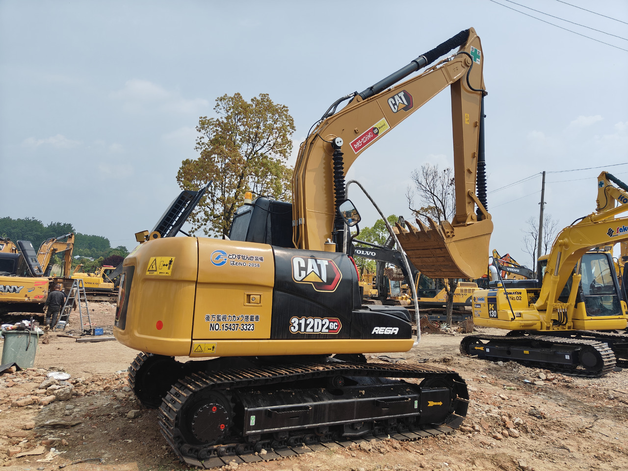 CATERPILLAR 312D - Crawler excavator: picture 1 CATERPILLAR 312D - Crawler excavator: picture 1