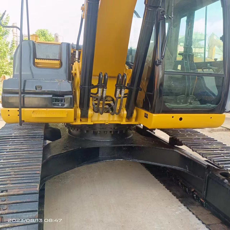CATERPILLAR 320D - Crawler excavator: picture 2 CATERPILLAR 320D - Crawler excavator: picture 2