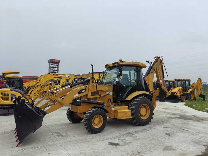 Cheap Prices Good Condition High Performance CAT 420F Used Backhoe Loader for Sale - Backhoe loader: picture 3 Cheap Prices Good Condition High Performance CAT 420F Used Backhoe Loader for Sale - Backhoe loader: picture 3