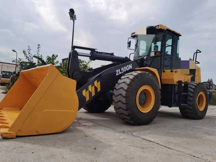 China Jiangsu Famous Brand Used Wheel Good Condition Loader ZL50GN Used Loader for Sale - Wheel loader: picture 3 China Jiangsu Famous Brand Used Wheel Good Condition Loader ZL50GN Used Loader for Sale - Wheel loader: picture 3