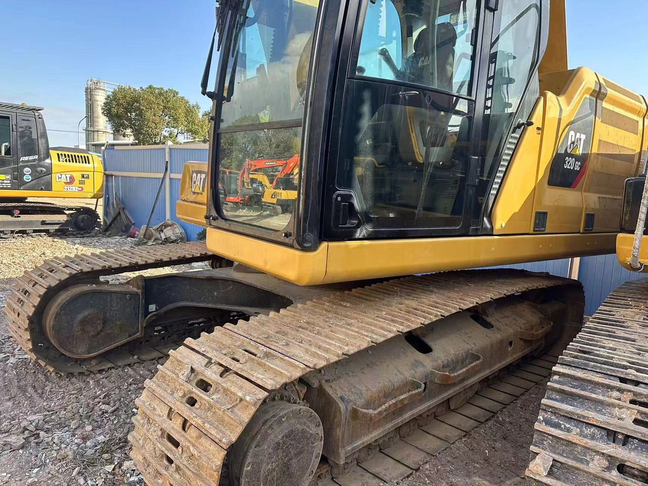 EXCAVATOR Used CAT 320GC Hydraulic Excavator Caterpillar Multi-Function Used Excavator with Hammer for Construction Project - Construction machinery: picture 2 EXCAVATOR Used CAT 320GC Hydraulic Excavator Caterpillar Multi-Function Used Excavator with Hammer for Construction Project - Construction machinery: picture 2