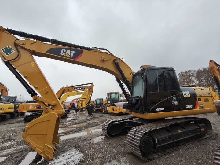 Reasonable Price Japan Original 330d2 Caterpillar Excavator CAT USED 329D2 320D2 325D 315D Excavator - Crawler excavator: picture 5 Reasonable Price Japan Original 330d2 Caterpillar Excavator CAT USED 329D2 320D2 325D 315D Excavator - Crawler excavator: picture 5