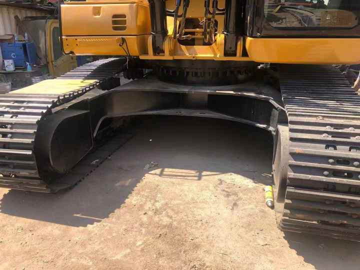 Used CAT 330D 30T Second Hand Japan Original Large Excavator Mining Construction Excavators Hot Sale 320 330 336 323 Long Arm - Excavator: picture 5 Used CAT 330D 30T Second Hand Japan Original Large Excavator Mining Construction Excavators Hot Sale 320 330 336 323 Long Arm - Excavator: picture 5