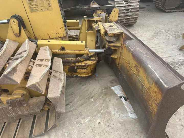 Used Caterpillar CAT D3G Land Road Motor Bulldozer CAT Used Grader Cheap Price for Sale - Bulldozer: picture 4 Used Caterpillar CAT D3G Land Road Motor Bulldozer CAT Used Grader Cheap Price for Sale - Bulldozer: picture 4