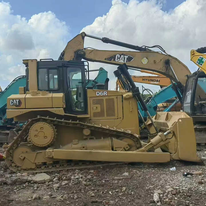 Used Caterpillar D6R Boutique Bulldozer in Running Working Condition Hot Sale Good Condition USD D6R D8R D9R D10R in Stock - Bulldozer: picture 1 Used Caterpillar D6R Boutique Bulldozer in Running Working Condition Hot Sale Good Condition USD D6R D8R D9R D10R in Stock - Bulldozer: picture 1