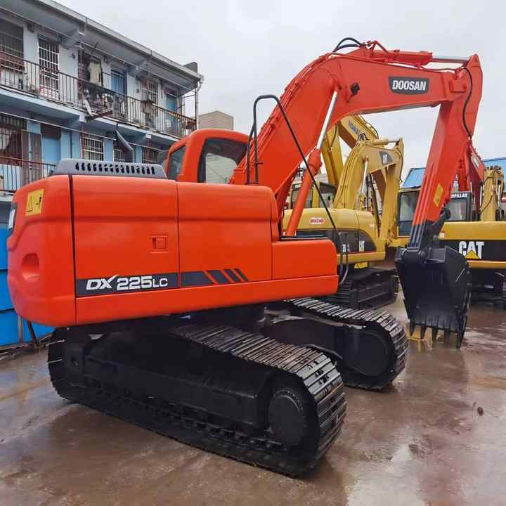 Used Doosan DX225LC Excavator | Low Hours | Heavy Duty | G lobal Shipping - Crawler excavator: picture 1 Used Doosan DX225LC Excavator | Low Hours | Heavy Duty | G lobal Shipping - Crawler excavator: picture 1