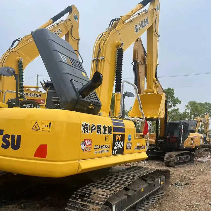 Used Good Quality Japan Original PC240-8 in Good Condition PC240-8 Komatsu - Crawler excavator: picture 1 Used Good Quality Japan Original PC240-8 in Good Condition PC240-8 Komatsu - Crawler excavator: picture 1