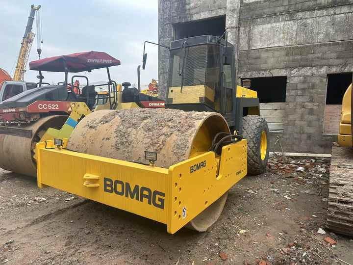 Used Heavy Construction Equipment BW217D Second Hand Road Rollers Used Machine Hot Sale - Road roller: picture 2 Used Heavy Construction Equipment BW217D Second Hand Road Rollers Used Machine Hot Sale - Road roller: picture 2