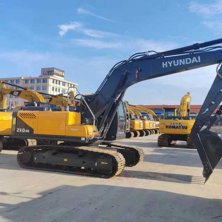 Used Hyundai210-9 21T Second Hand Korea Original - Excavator: picture 1 Used Hyundai210-9 21T Second Hand Korea Original - Excavator: picture 1