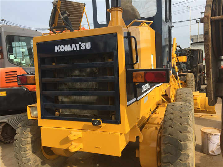 Used Komatsu GD305 Motor Grader Cheap Price Komatsu Road Grader GD305 Good Condition in China - Grader: picture 3 Used Komatsu GD305 Motor Grader Cheap Price Komatsu Road Grader GD305 Good Condition in China - Grader: picture 3