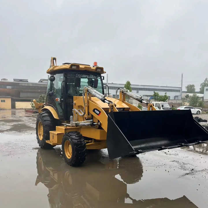 Used Wheel Loader CAT420F Caterpillar 420F Construction Machinery Mini Wheel Skid Steer Loader in Stock - Wheel loader: picture 4 Used Wheel Loader CAT420F Caterpillar 420F Construction Machinery Mini Wheel Skid Steer Loader in Stock - Wheel loader: picture 4