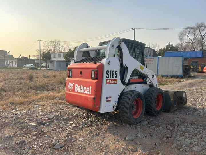 Used bobcat s185 skid steer loader on sale 100% excellent condition bobcat brand s185 s300 s550 s16 s18 skid steer sale - Skid steer loader: picture 2 Used bobcat s185 skid steer loader on sale 100% excellent condition bobcat brand s185 s300 s550 s16 s18 skid steer sale - Skid steer loader: picture 2