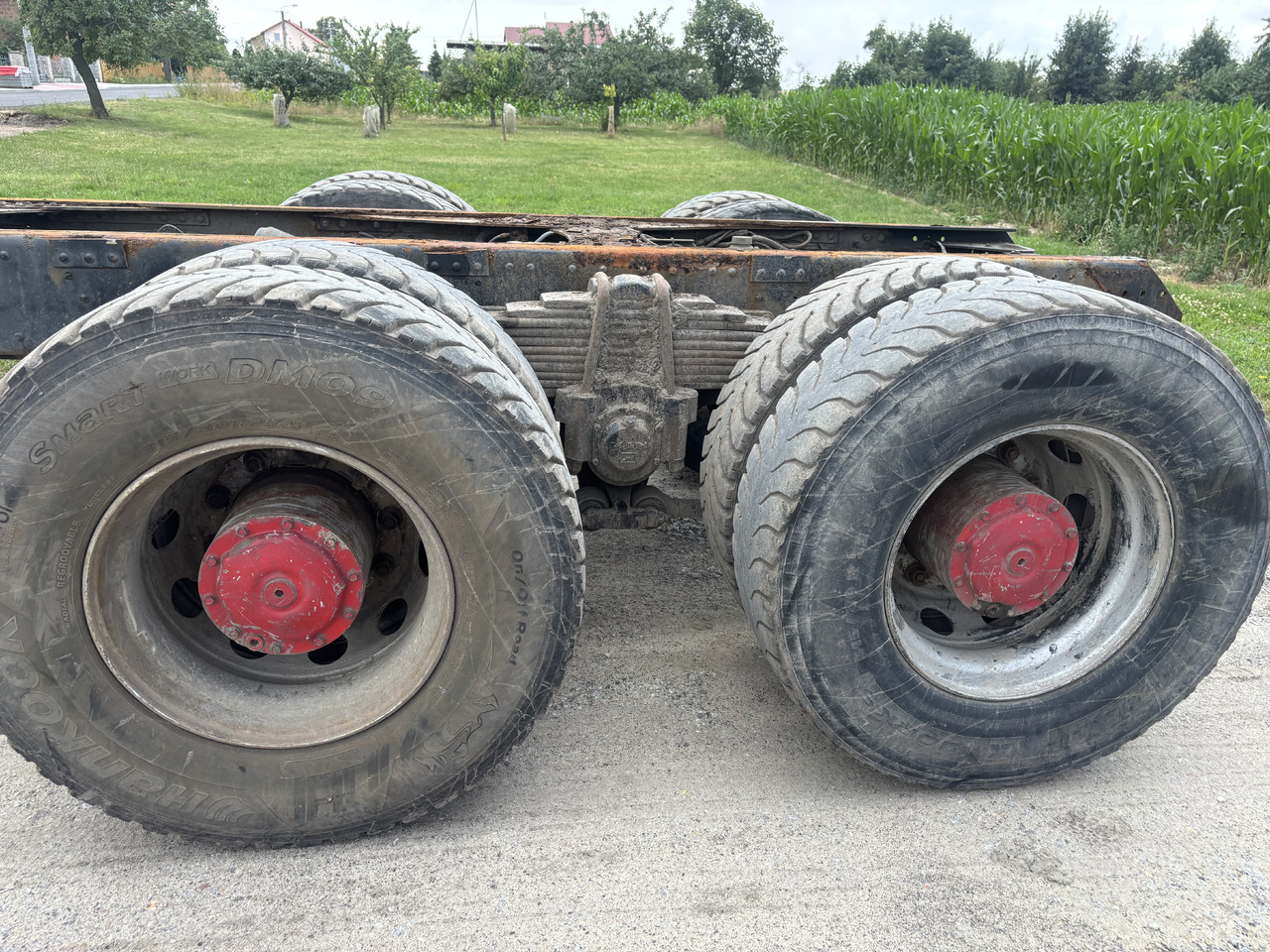 Cab chassis truck MAN F2000 27.464 6X4: picture 14