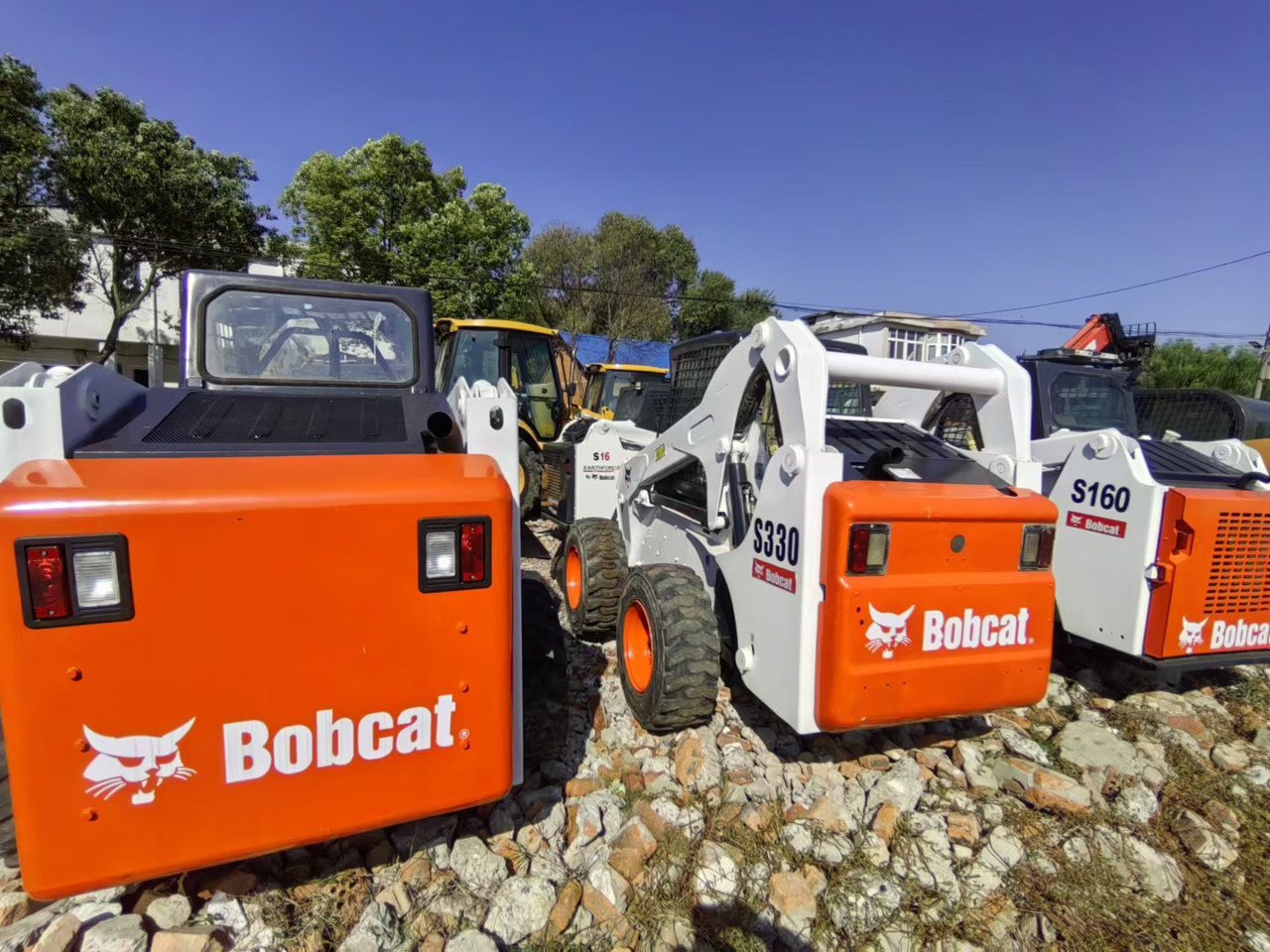 BOBCAT S590 - Skid steer loader: picture 2 BOBCAT S590 - Skid steer loader: picture 2