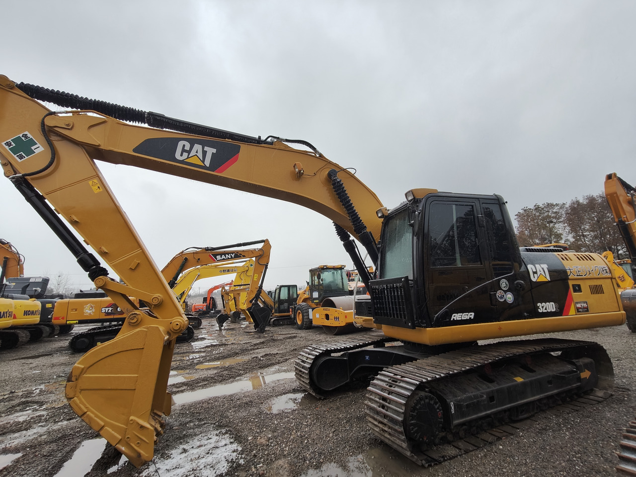 CATERPILLAR 320D2 - Crawler excavator: picture 4 CATERPILLAR 320D2 - Crawler excavator: picture 4