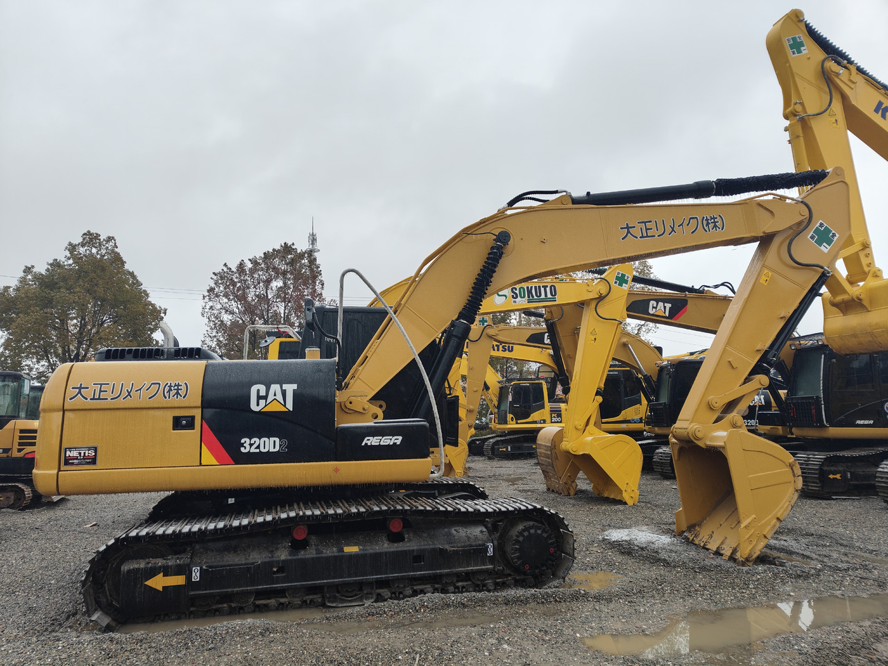 CATERPILLAR 320D2 - Crawler excavator: picture 3 CATERPILLAR 320D2 - Crawler excavator: picture 3