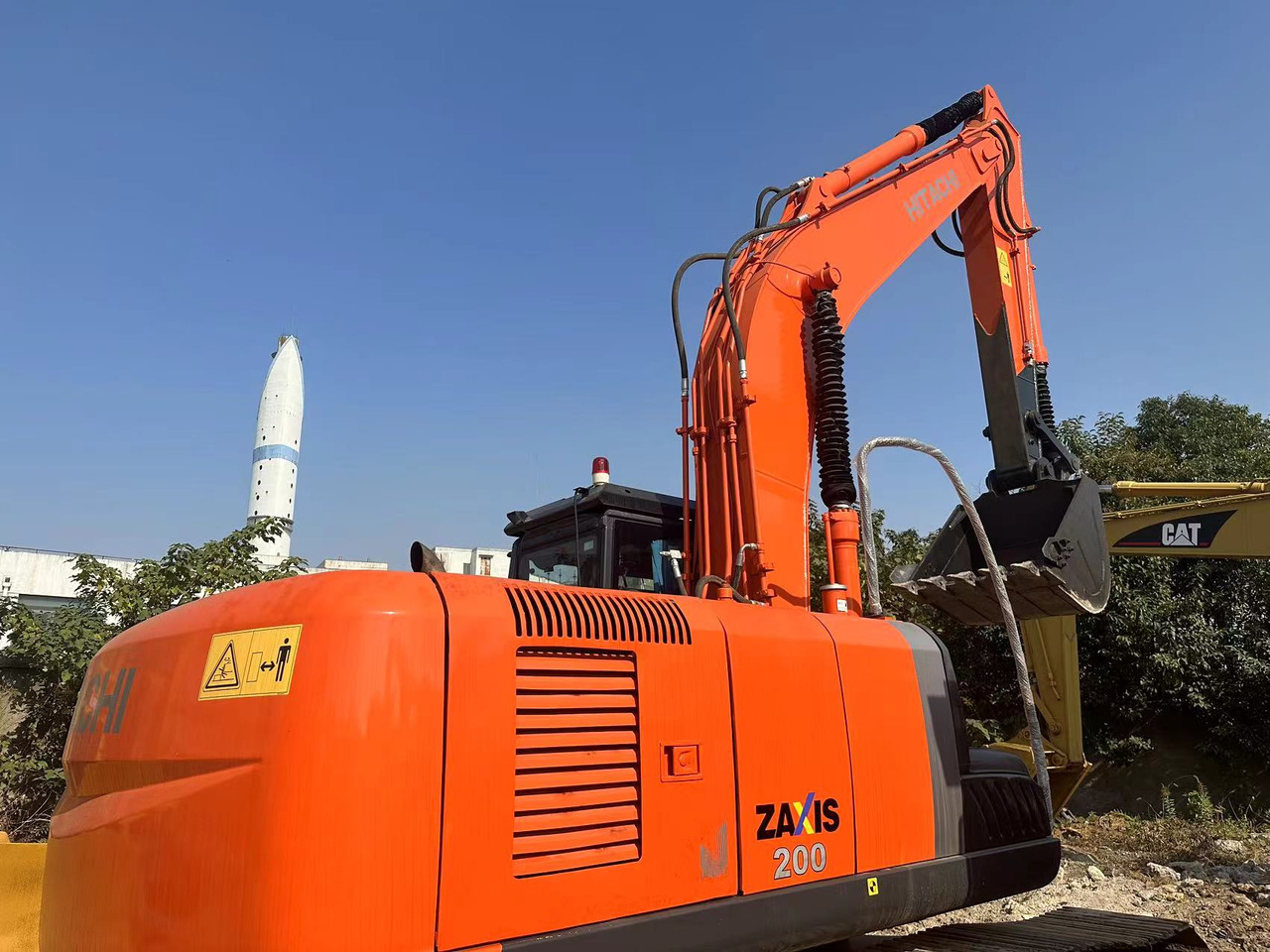 HITACHI ZX200-3 - Crawler excavator: picture 3 HITACHI ZX200-3 - Crawler excavator: picture 3