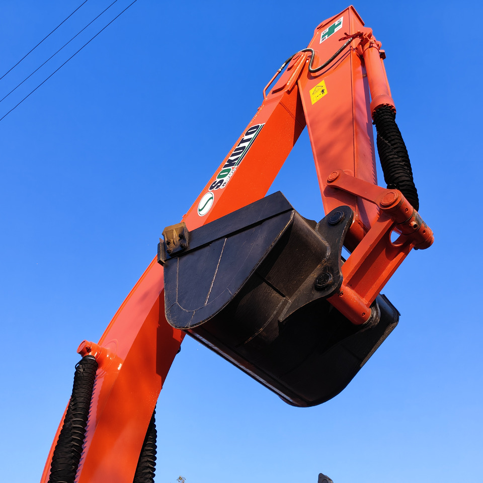 HITACHI ZX200-5G [ - Crawler excavator: picture 3 HITACHI ZX200-5G [ - Crawler excavator: picture 3