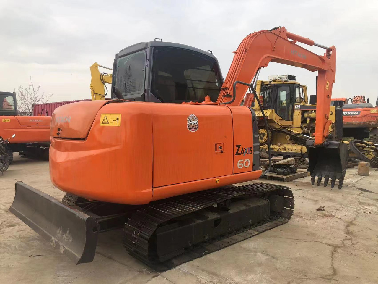 HITACHI ZX60 - Crawler excavator: picture 2 HITACHI ZX60 - Crawler excavator: picture 2