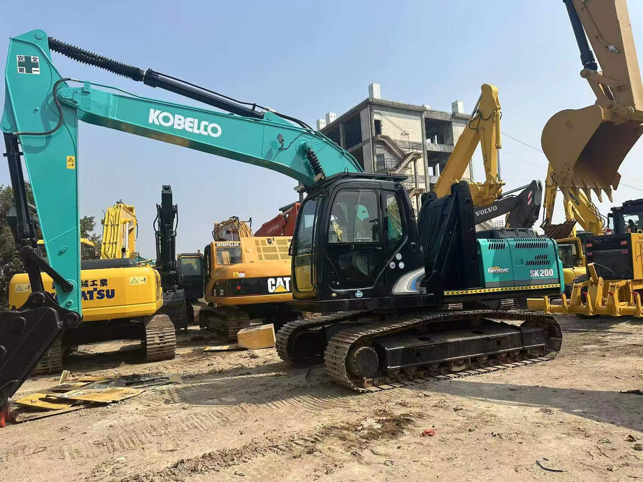 KOBELCO SK200-8 - Mini excavator: picture 2 KOBELCO SK200-8 - Mini excavator: picture 2