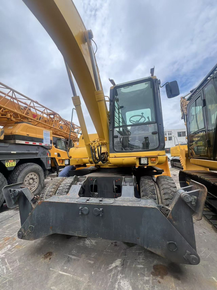 KOMATSU PW150 - Wheel excavator: picture 3 KOMATSU PW150 - Wheel excavator: picture 3