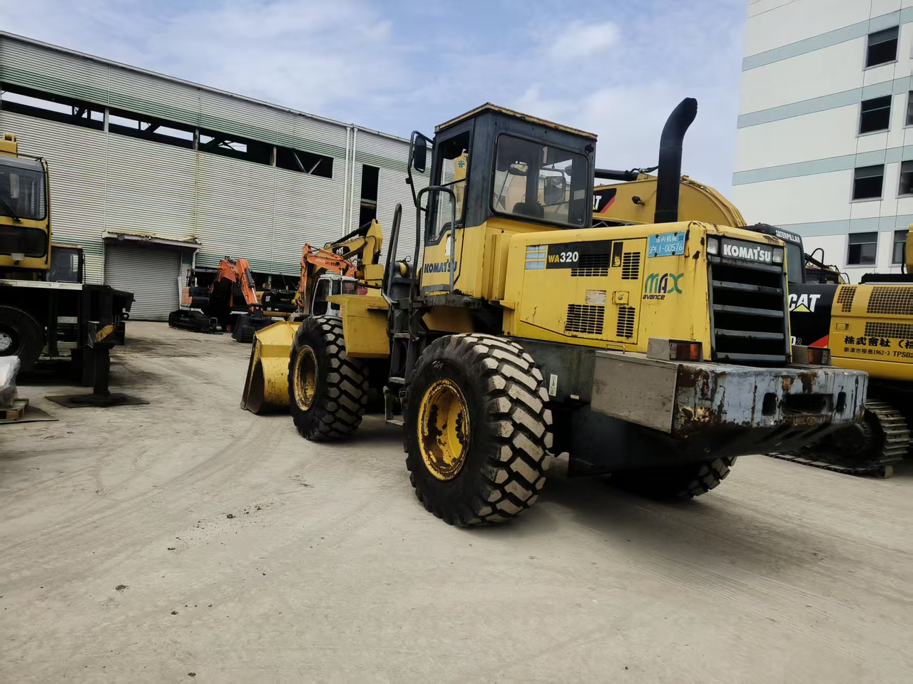 KOMATSU WA320-3 - Wheel loader: picture 4 KOMATSU WA320-3 - Wheel loader: picture 4