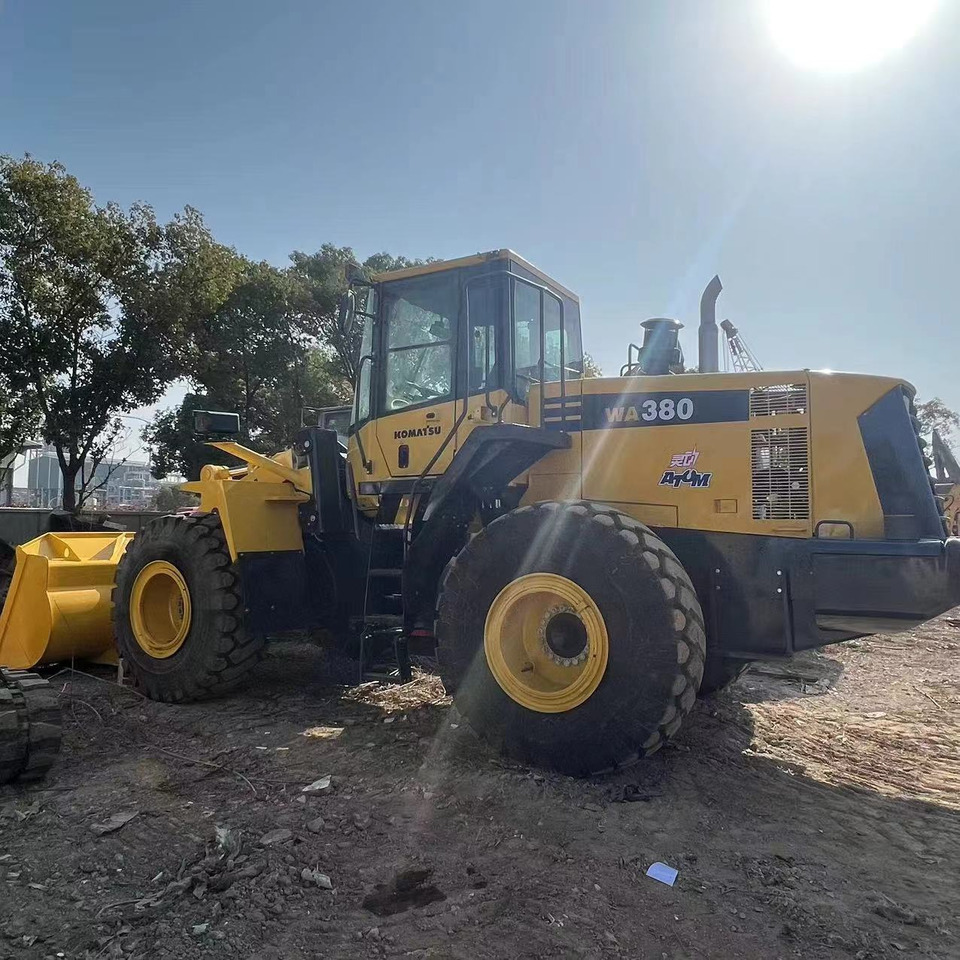 KOMATSU WA380-6 - Wheel loader: picture 1 KOMATSU WA380-6 - Wheel loader: picture 1
