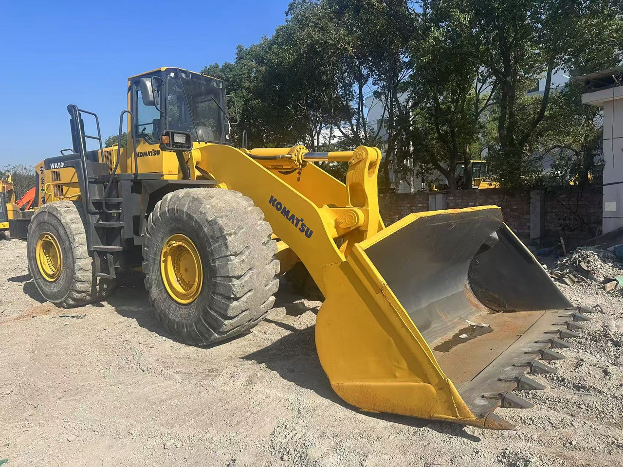 KOMATSU WA500-3 - Wheel loader: picture 1 KOMATSU WA500-3 - Wheel loader: picture 1