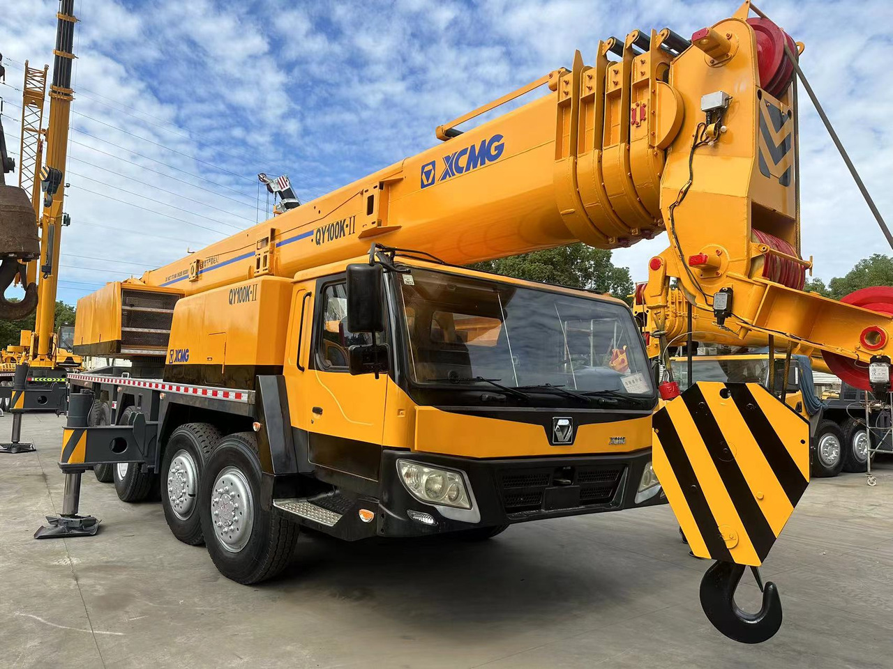 XCMG QY100K - Mobile crane: picture 2 XCMG QY100K - Mobile crane: picture 2