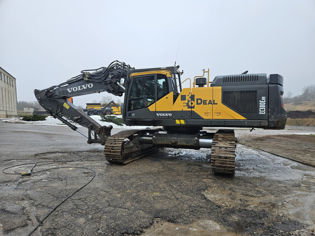 VOLVO EC380EHR - Demolition excavator: picture 1 VOLVO EC380EHR - Demolition excavator: picture 1