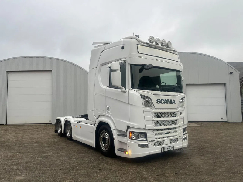 Scania R650 V8 NGS R650 6x4 - Tractor unit: picture 4 Scania R650 V8 NGS R650 6x4 - Tractor unit: picture 4