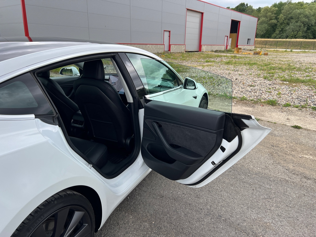 Sedan TESLA Model 3 Performance Dual Motor FSD 3 Autopilot: picture 26