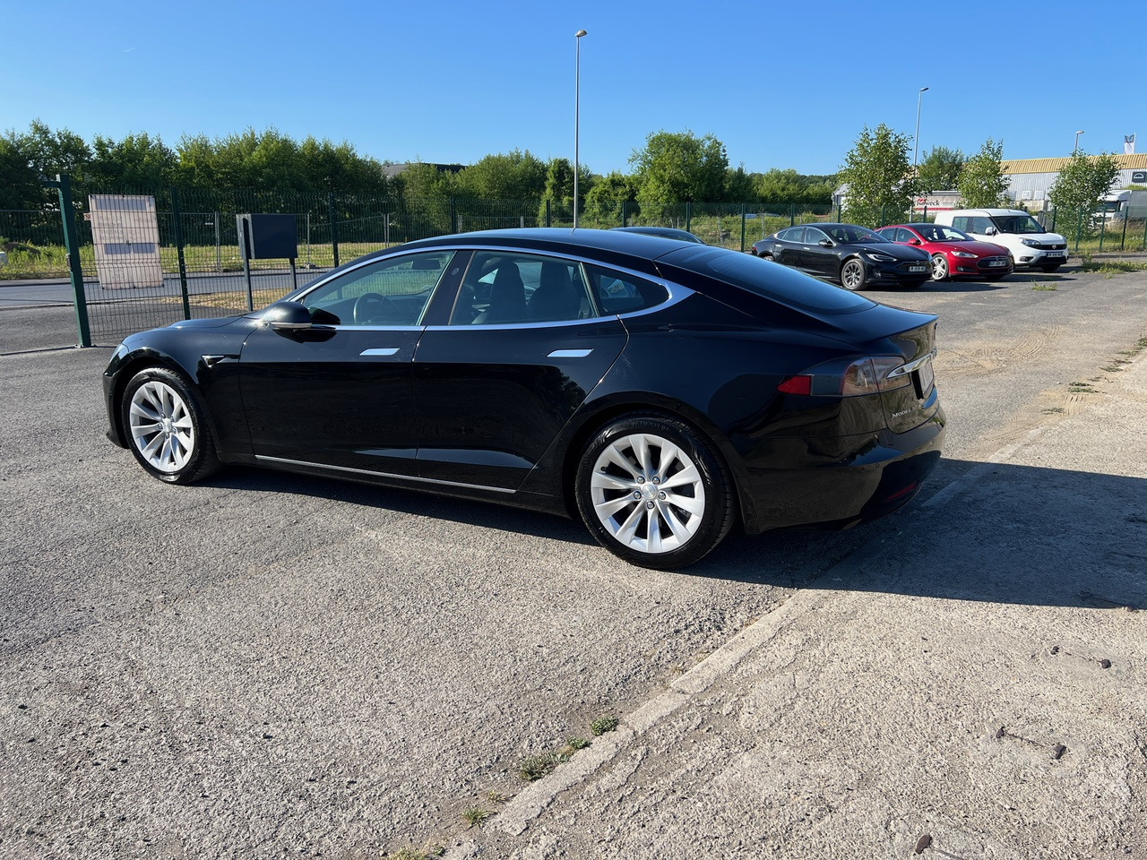 TESLA Model S 75D – PANO – Phase 2 - Sedan: picture 2 TESLA Model S 75D – PANO – Phase 2 - Sedan: picture 2