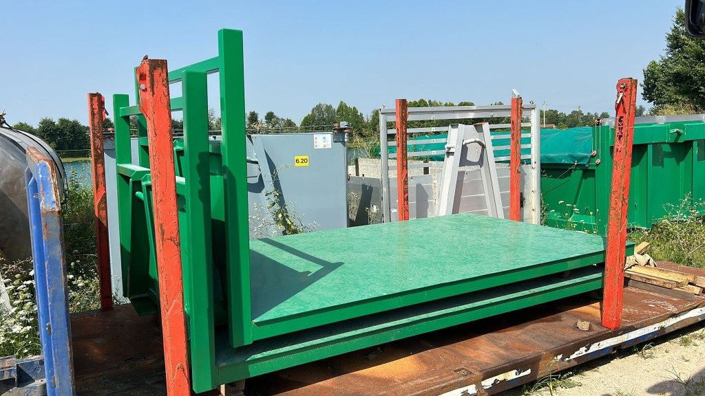 CONTAINER SCARRABILE NUOVO A PIANALE SENZA SPONDE - Roll-off container: picture 1 CONTAINER SCARRABILE NUOVO A PIANALE SENZA SPONDE - Roll-off container: picture 1