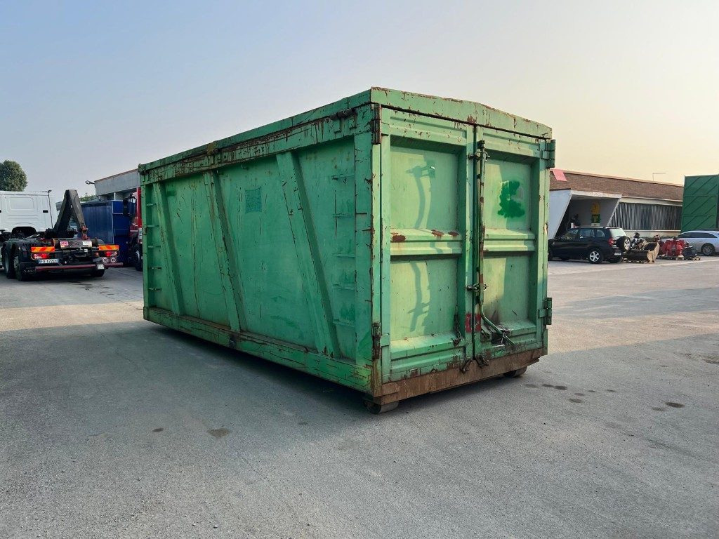 CONTAINER SCARRABILE USATO CON COPERCHIO - Roll-off container: picture 3 CONTAINER SCARRABILE USATO CON COPERCHIO - Roll-off container: picture 3