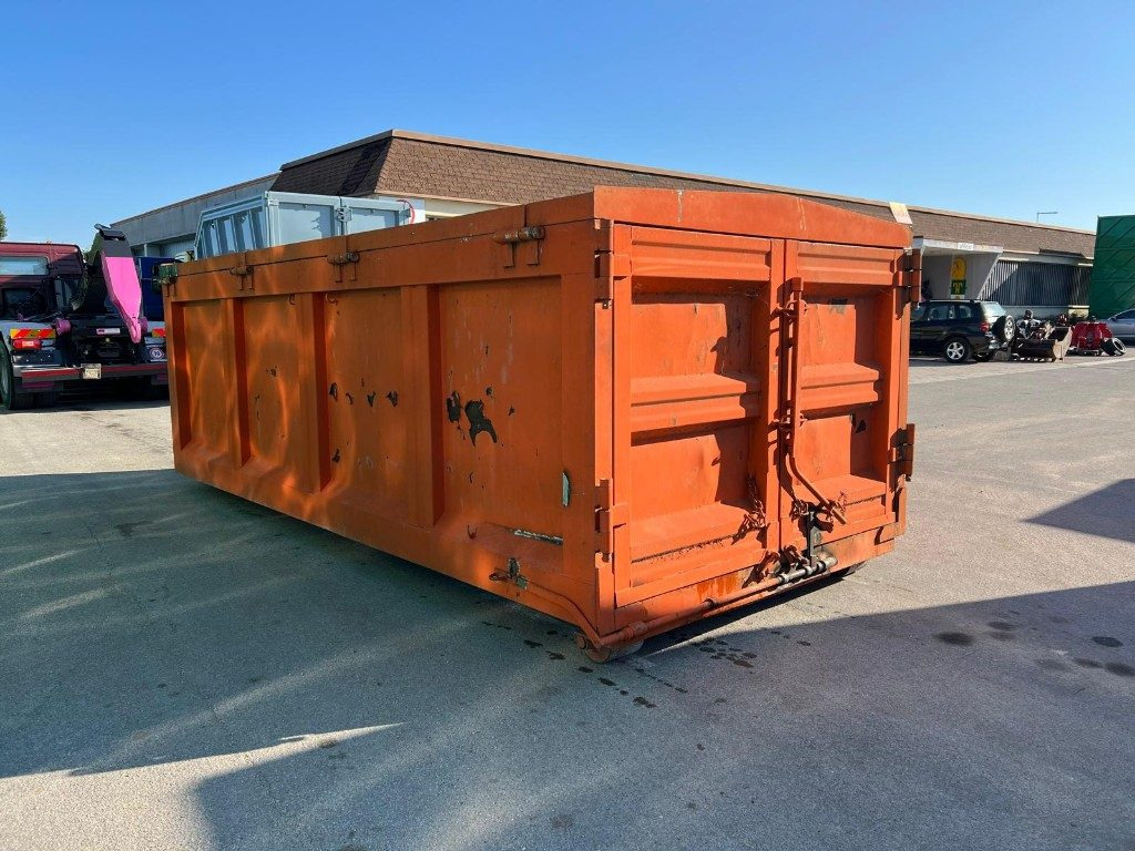 CONTAINER SCARRABILE USATO CON COPERCHIO - Roll-off container: picture 3 CONTAINER SCARRABILE USATO CON COPERCHIO - Roll-off container: picture 3