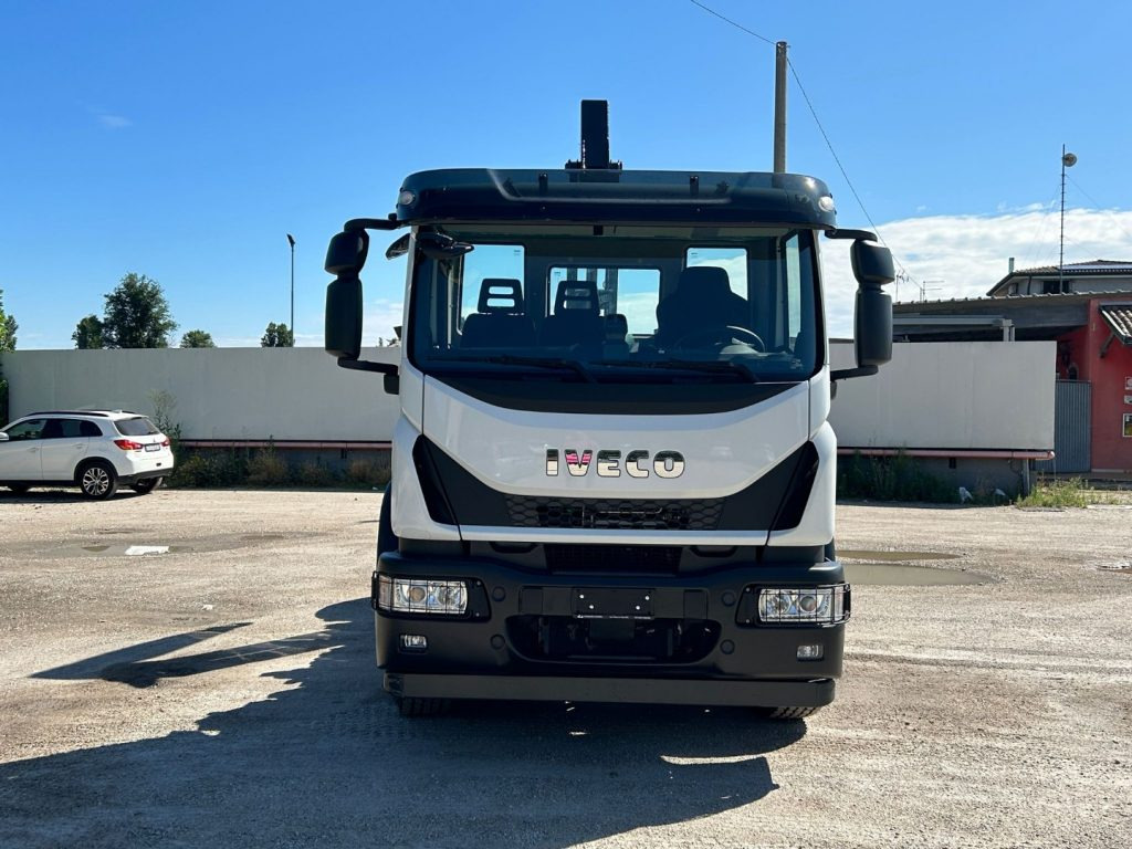 IVECO EUROCARGO 180E32K NUOVO SCARRABILE - Hook lift truck: picture 2 IVECO EUROCARGO 180E32K NUOVO SCARRABILE - Hook lift truck: picture 2