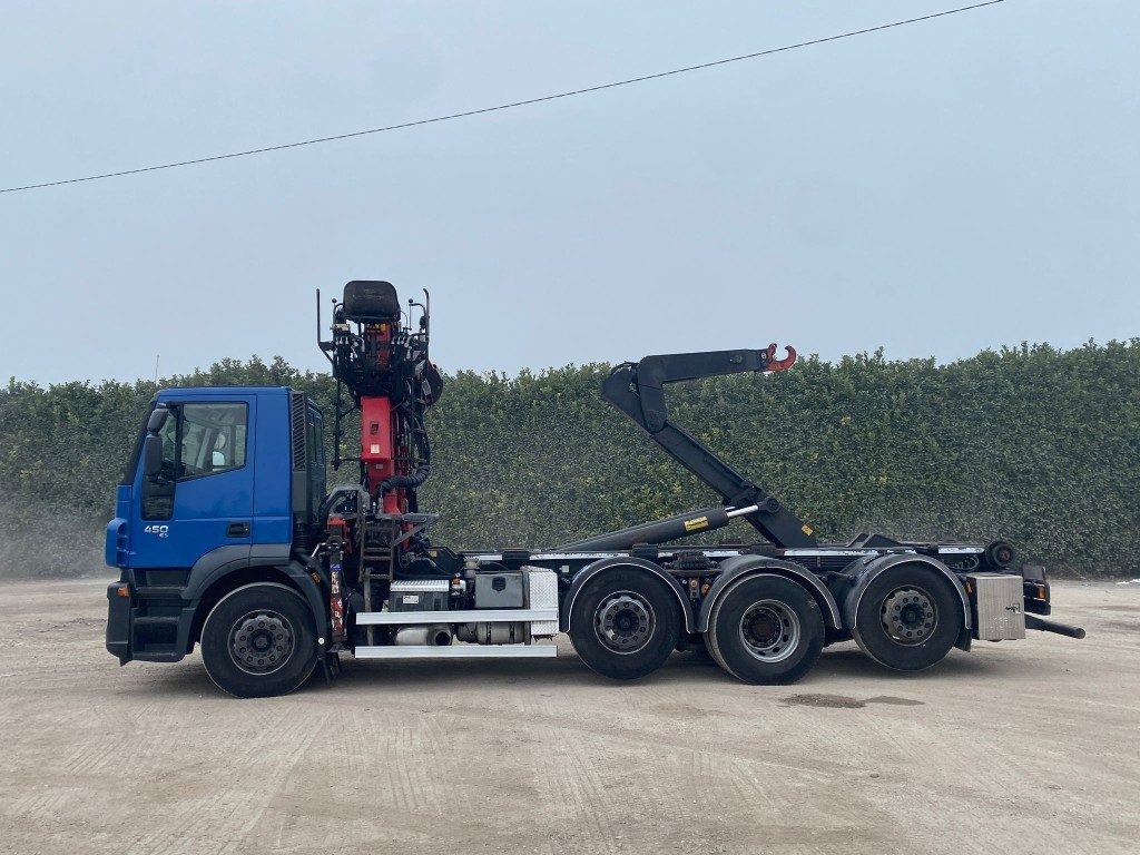 IVECO STRALIS 260.450 SCARRABILE CON GRU - Hook lift truck: picture 3 IVECO STRALIS 260.450 SCARRABILE CON GRU - Hook lift truck: picture 3