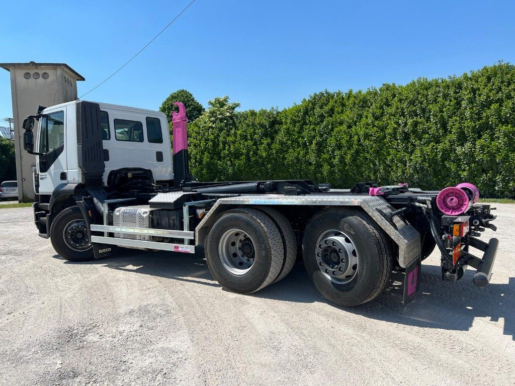 IVECO STRALIS 460 SCARRABILE - Hook lift truck: picture 2 IVECO STRALIS 460 SCARRABILE - Hook lift truck: picture 2