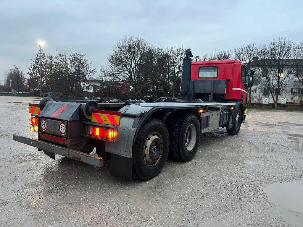 SCANIA CV P114 SCARRABILE 6X2 - Hook lift truck: picture 4 SCANIA CV P114 SCARRABILE 6X2 - Hook lift truck: picture 4